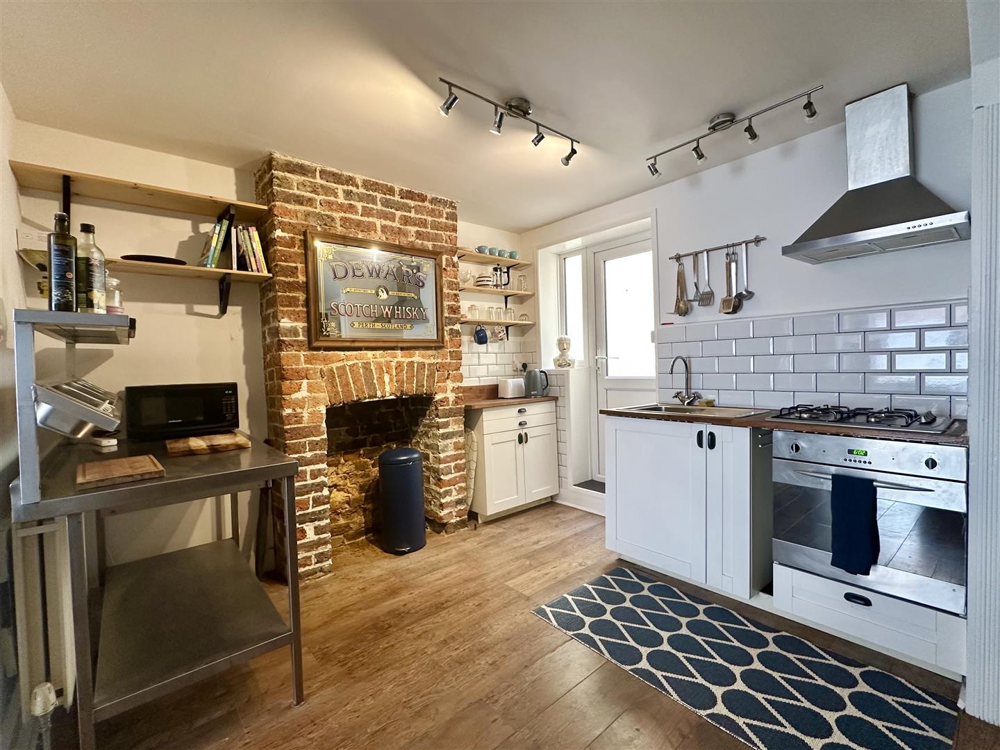 1 bed property in Western Road, St. Leonards-On-Sea